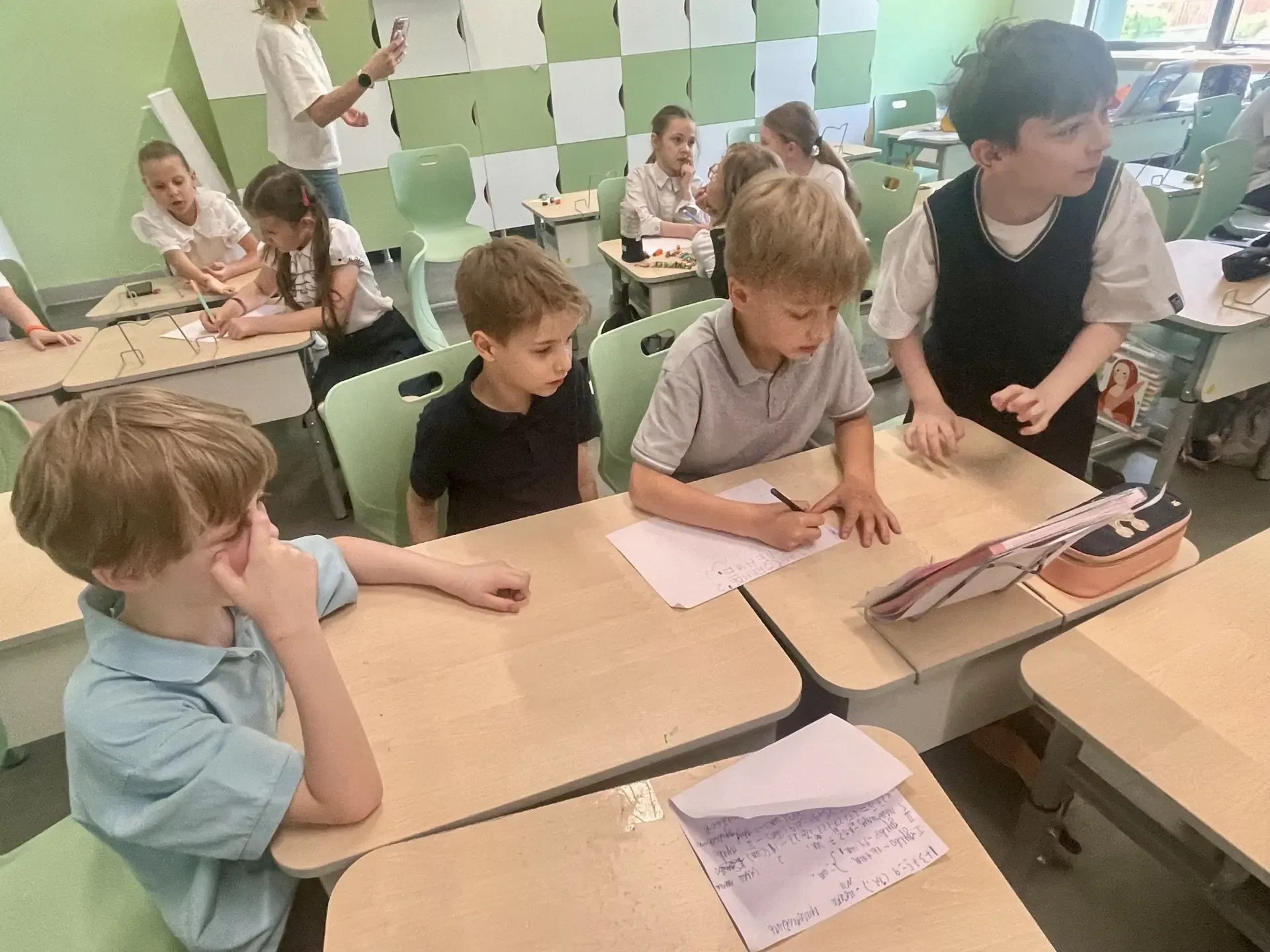 Познавательный квиз для второклассников 🧑🏻‍🎓   Ученики 2 «К» класса приняли активное участие в насто
