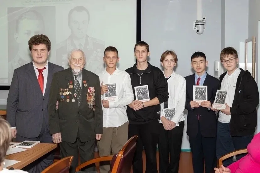 Один день из жизни советника в школе 🏫   В современном обществе роль педагога выходит далеко за рамк
