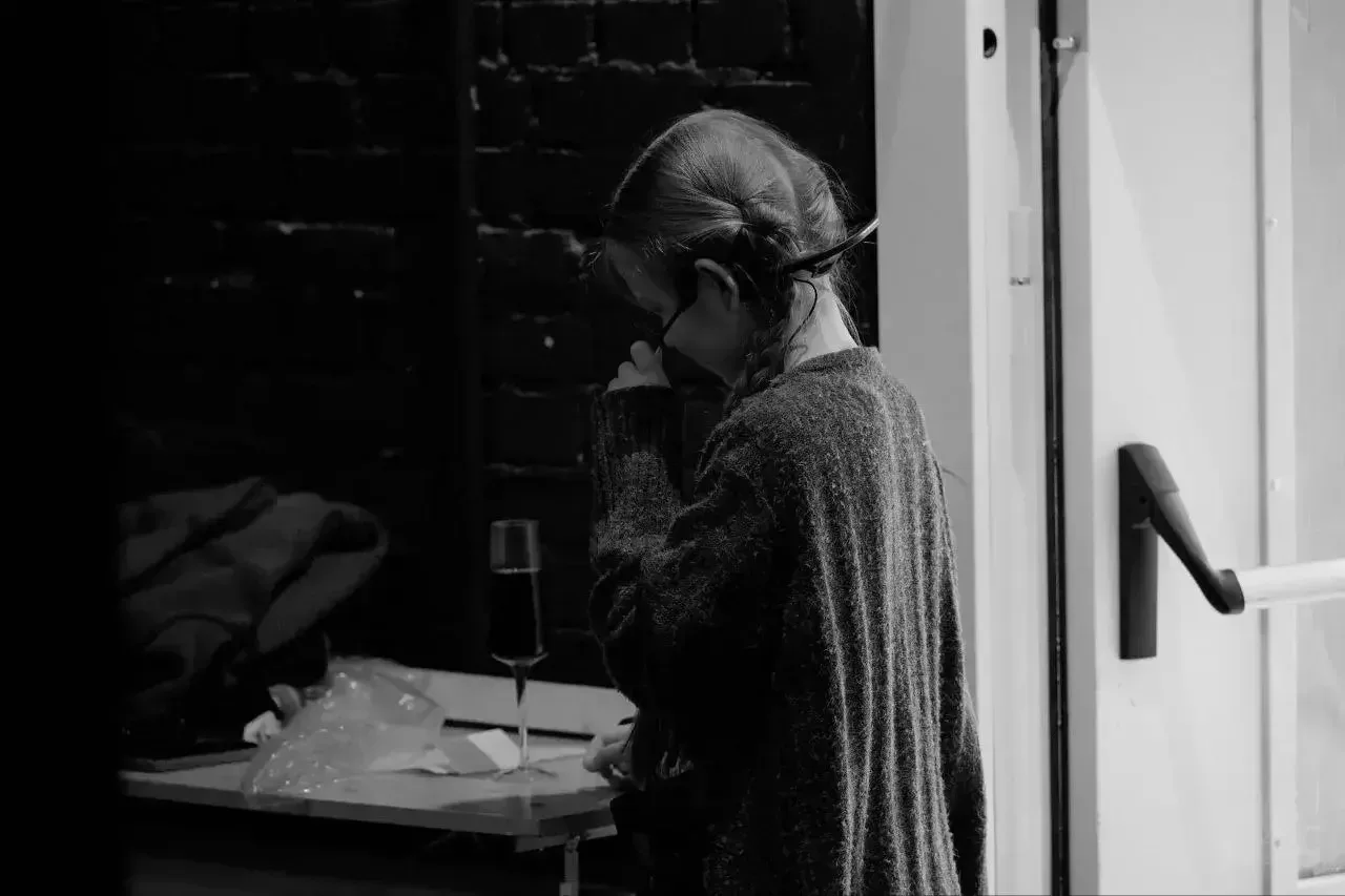 Слёзы, музыка, время. «Все вместе победили!» 🎭   Они не воевали с оружием в руках, но война жила в и