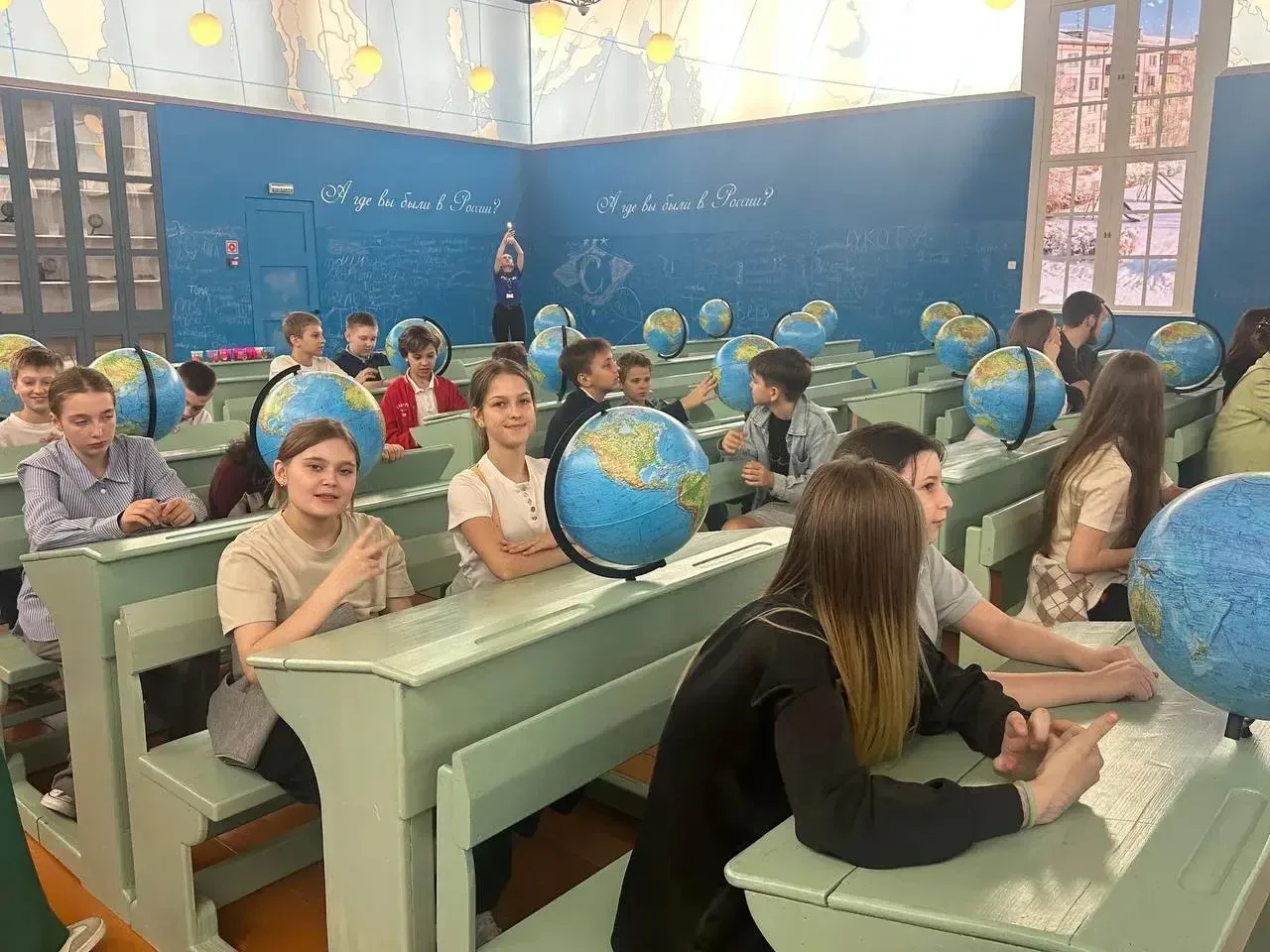 Когда география оживает, а Россия становится ближе 🗺️   В мае ученики 5 «К» класса отправились в уди