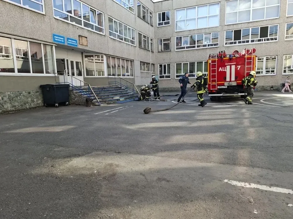 🚨 В нашей школе прошла учебная эвакуация: безопасность превыше всего  Сегодня состоялась плановая тр