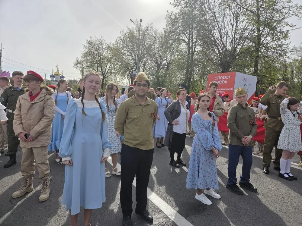 «Вальс Победы» открыл праздничные мероприятия в городе 9 мая⭐   На площади Победы прошла региональна