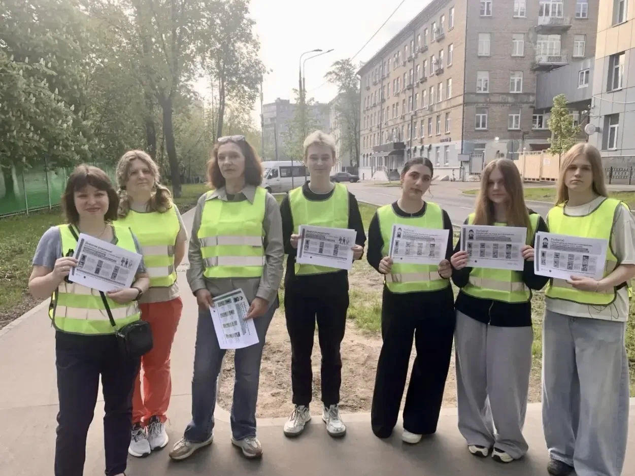 🚓 Родительский патруль: Вместе за безопасность на дороге!  🚨 Вчера наша школа сделала ещё один важны