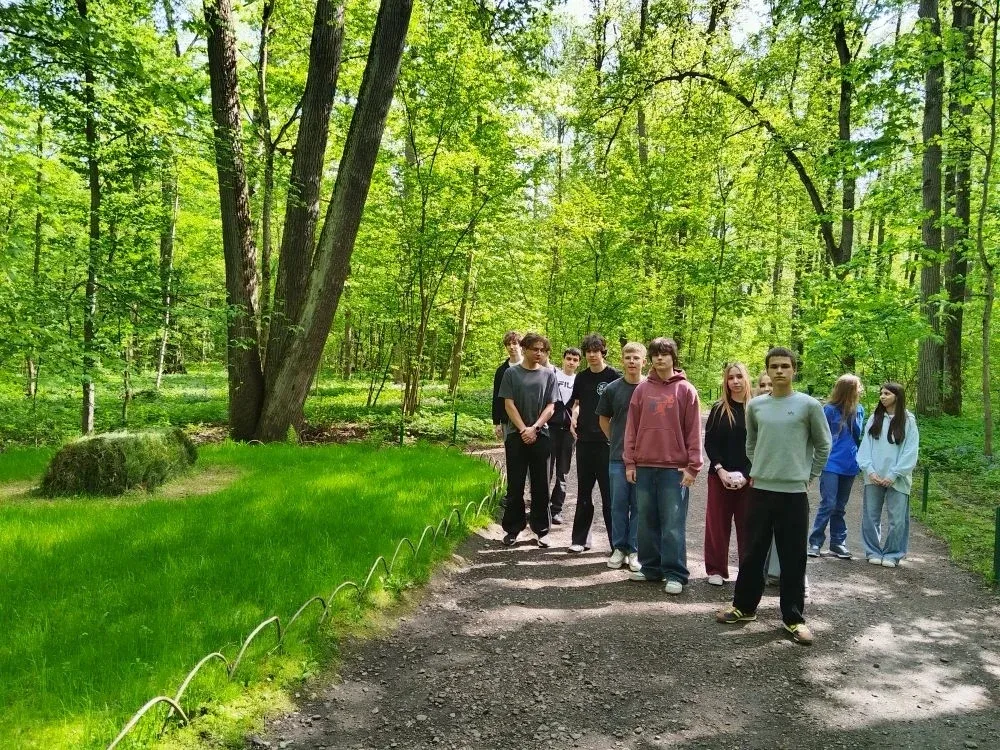 Весна – самое время для дальних поездок! ☀️  В солнечный майский день ученики 8 и 9 классов Видновск