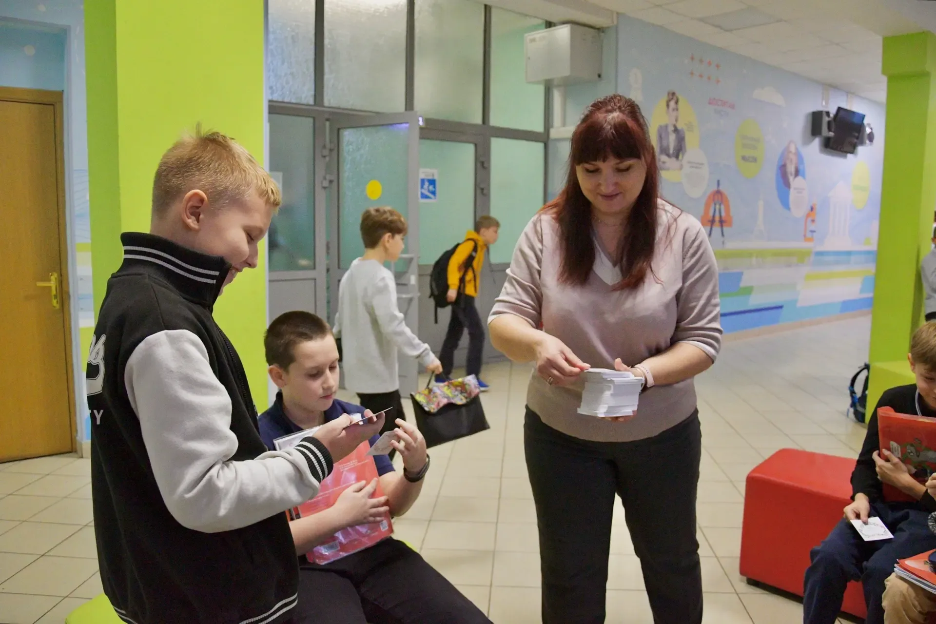 НАШИ СОВЕТНИКИ! 👩‍🏫   Привет, друзья! Мы — ученики #школа771, и сегодня расскажем вам про нашего сам