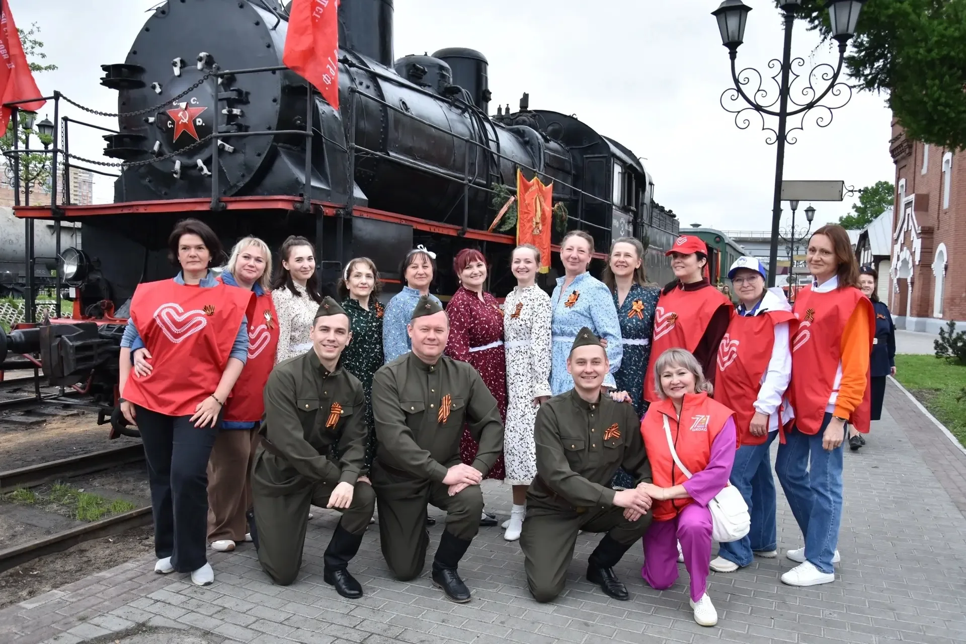 В МОСКОВСКОМ ДЕПО «ПОДМОСКОВНАЯ»!  В Московском депо «Подмосковная» коллектив нашей #школа771 почтил