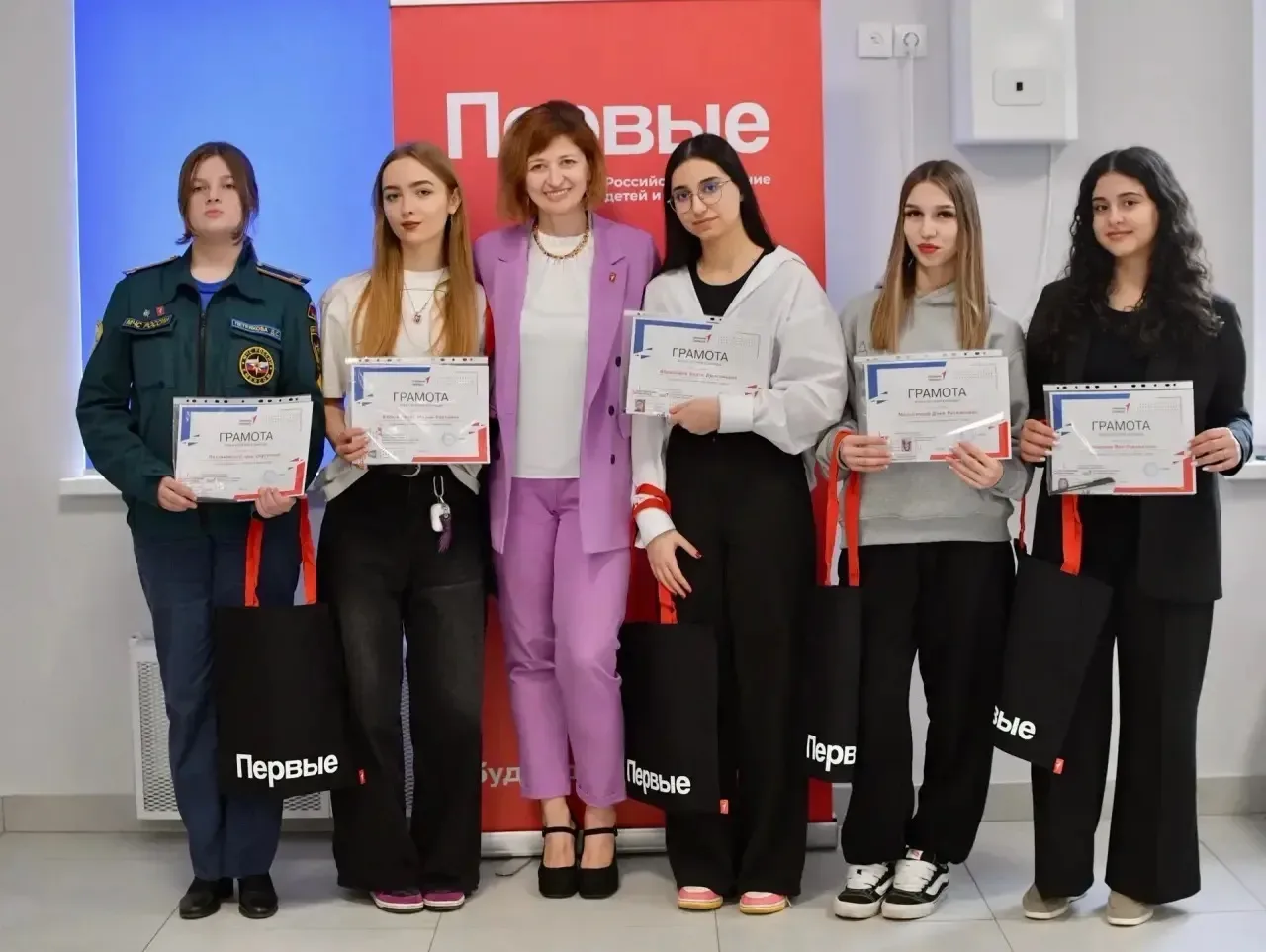 СОВЕТНИКИ НАШЕЙ #ШКОЛА771  Мы, учащиеся #школа771, хотим рассказать о НАШЕМ Советнике - Татьяне Алек