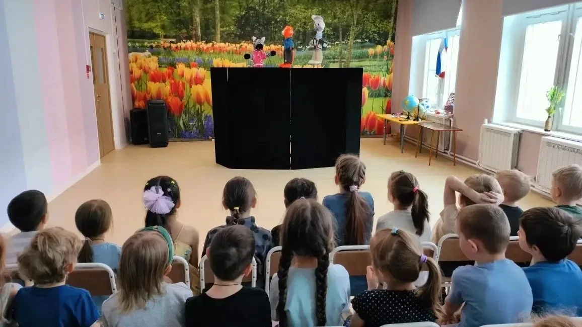 🎭 ТЕАТР ПРАВИЛ ДОРОЖНОГО ДВИЖЕНИЯ!  С 28 по 30 апреля в каждом дошкольном здании нашей #школа771 для