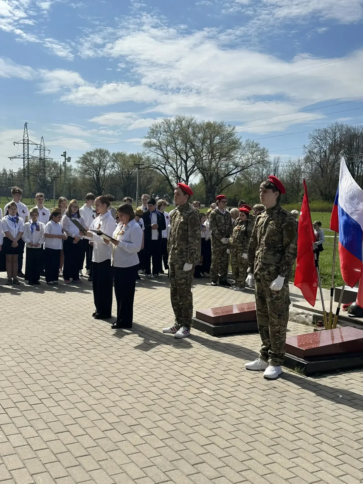 Марафон "Наследники Победы" продолжается!   Сегодня, 4 мая, ученики МАОУ гимназии 13 приняли участие