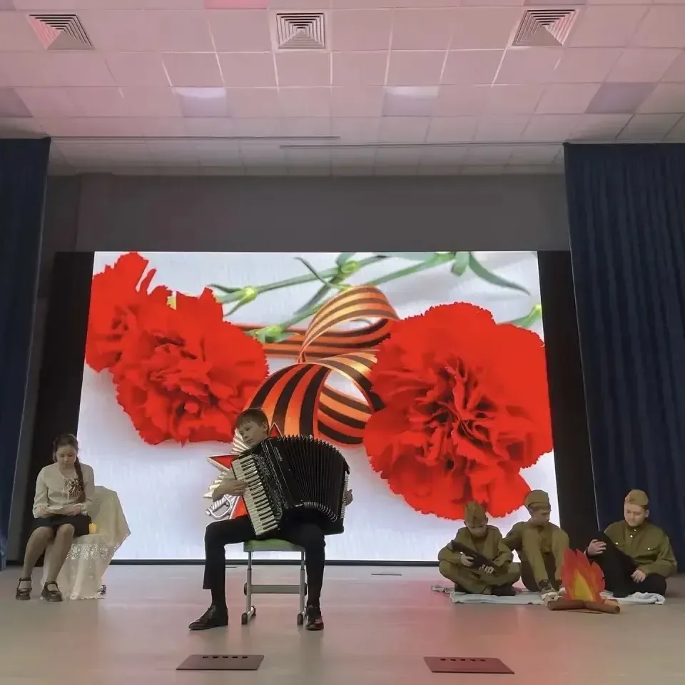 🕊️ Сегодня в стенах нашего Лицея прошел конкурс литературно-музыкальных композиций «И всё той весне…