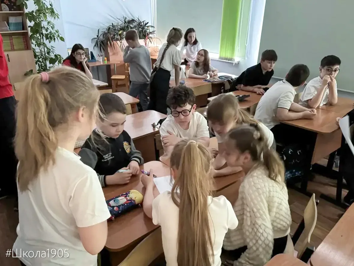 🤝 Учат и учатся  Наши «Орлята России» познакомились с новым треком — «Орлёнок — Хранитель историческ