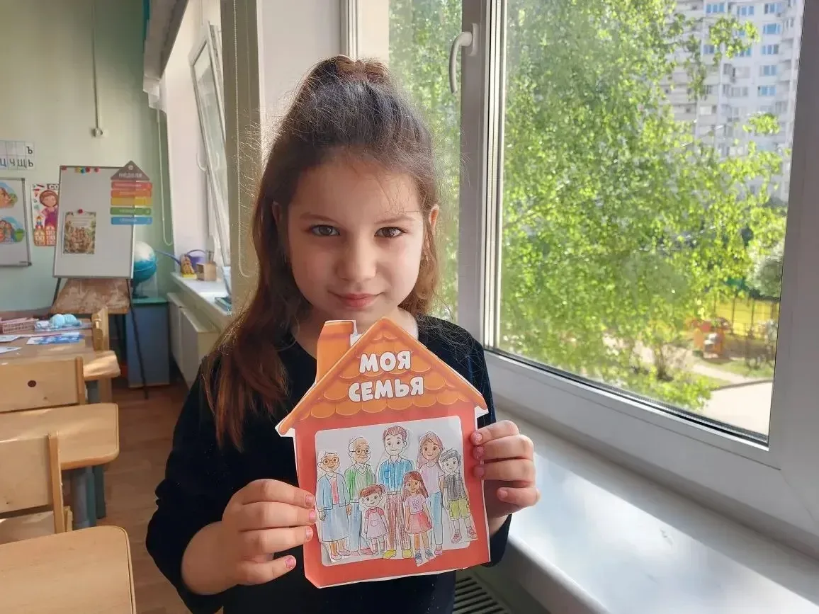 👨‍👩‍👧‍👦 Тепло семьи — в детских сердцах 💛  В нашем детском саду прошёл творческий мастер-класс, посв