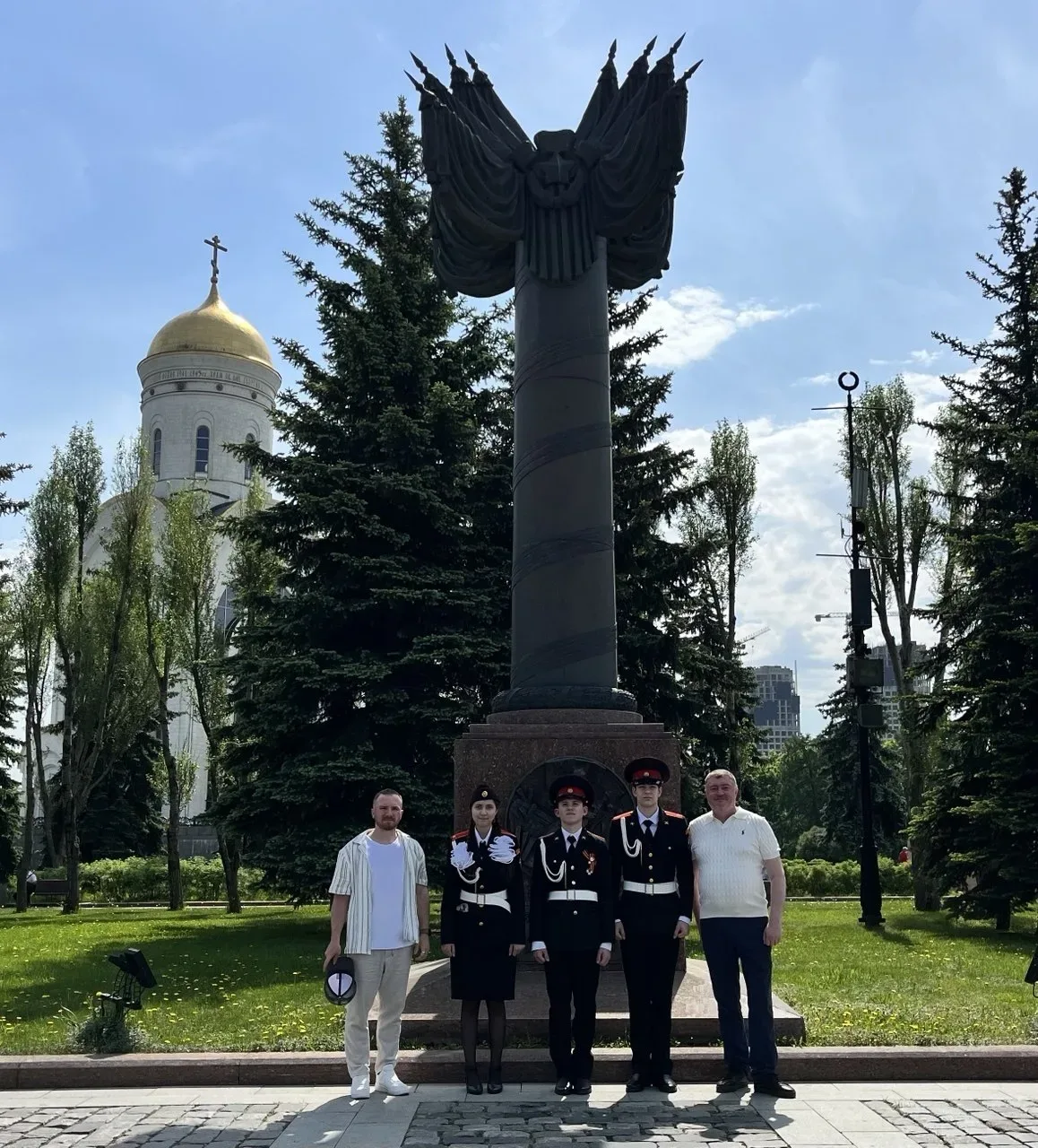 🇷🇺 «Не прервется связь поколений» 🇷🇺  Кадеты 8 класса нашей школы приняли участие в Параде кадетског