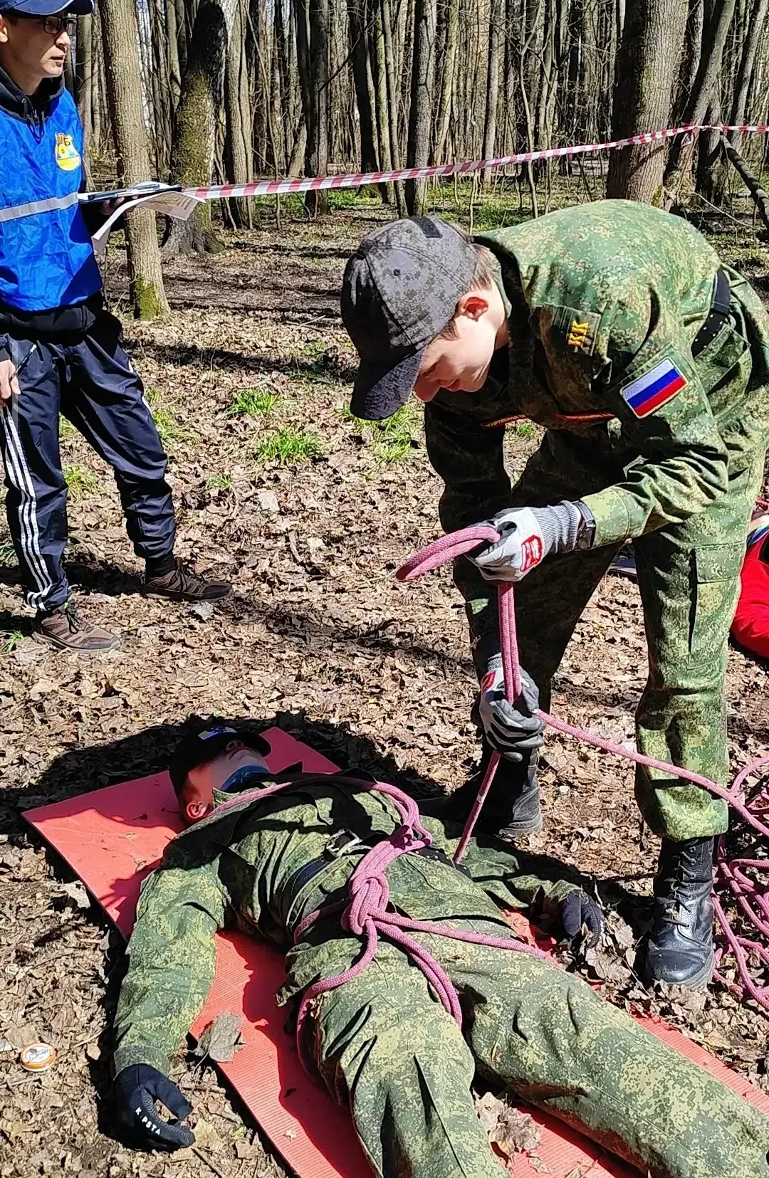 🚨 «Бродяги» прошли «Школу безопасности»: нулевая видимость — не помеха!  Команда турклуба «Бродяги» 
