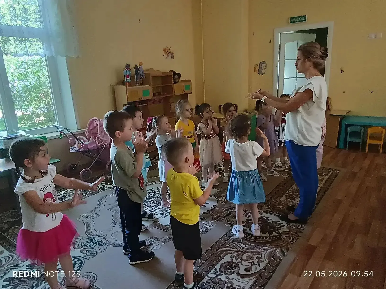 🎵 Завершились занятия «Логопедическая ритмика для малышей»!  Под руководством учителя-логопеда Малаш