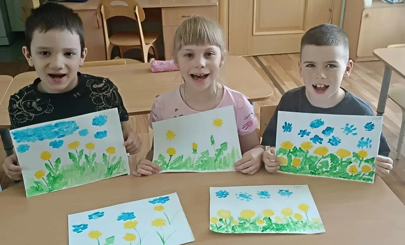 🌸 «Цветущая весна»: знакомство с природой через красоту и заботу  В дошкольных отделениях прошла тем