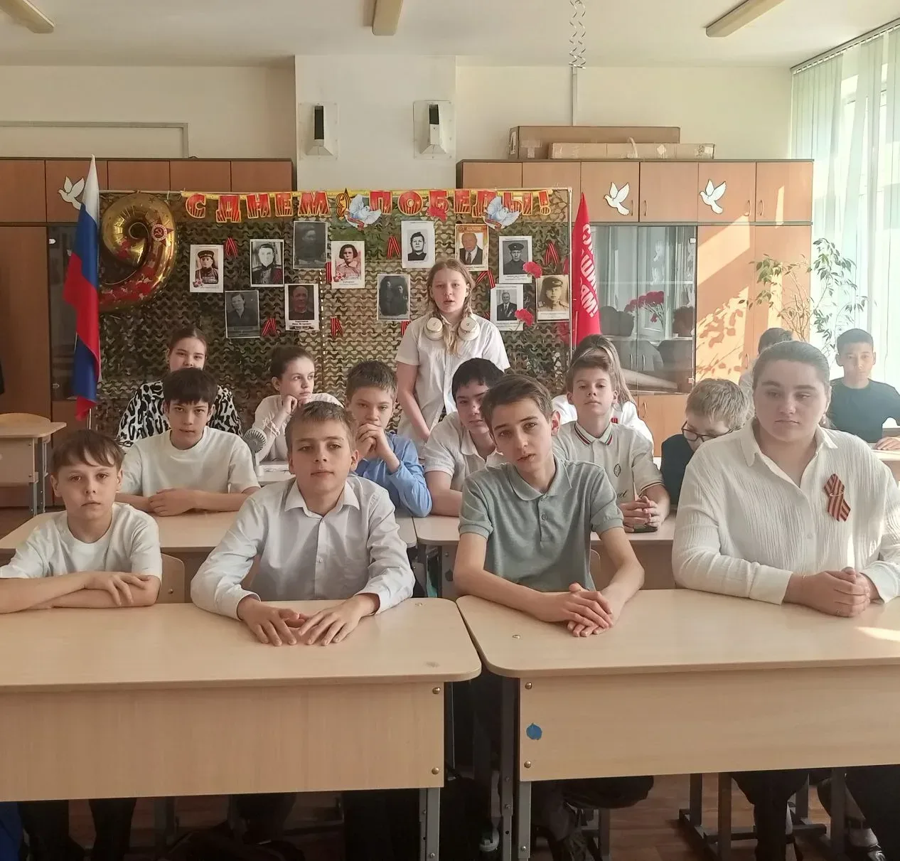 Дань памяти героям 🕊️  В преддверии Дня Великой Победы в нашей школе прошли мероприятия, посвящённые
