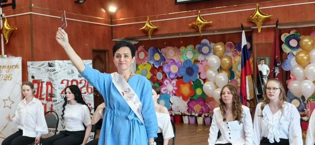 ПОСЛЕДНИЙ ЗВОНОК ДЛЯ 11-Х КЛАССОВ  🔔 Прозвенел Последний звонок для наших 11-классников! Отгремели п