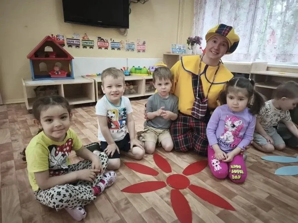 НОВОСТИ ДОШКОЛЯТ  🎉 Ребята из средней и младшей группы дошкольных зданий №5 и №8 встретилась с насто