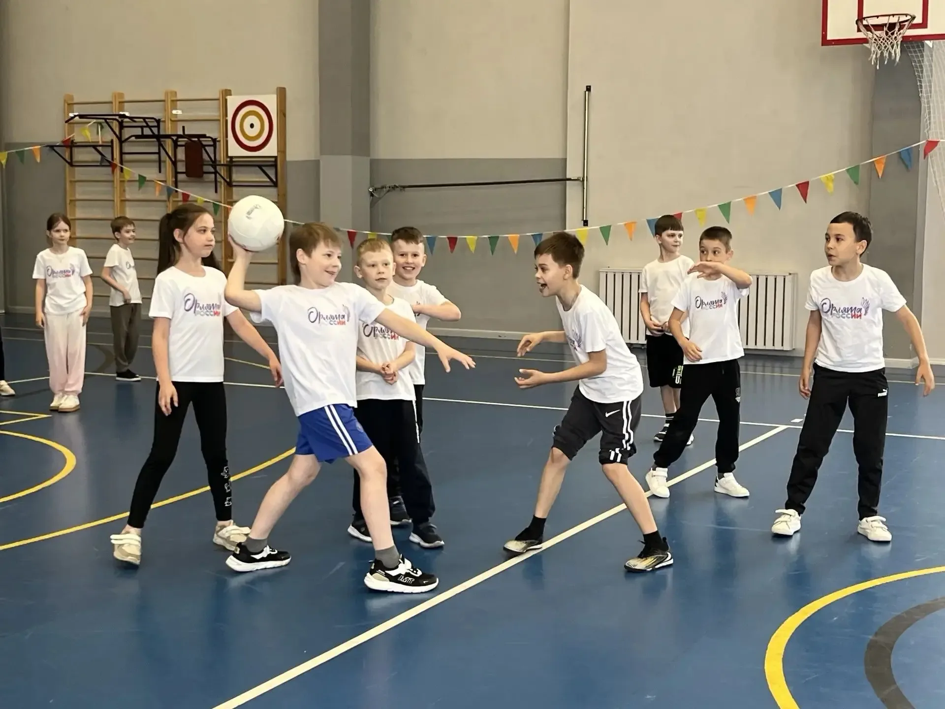 🎨 Предметная неделя прошла активно, творчески и очень по-разному!  ⚽ Для учеников 2-х классов состоя