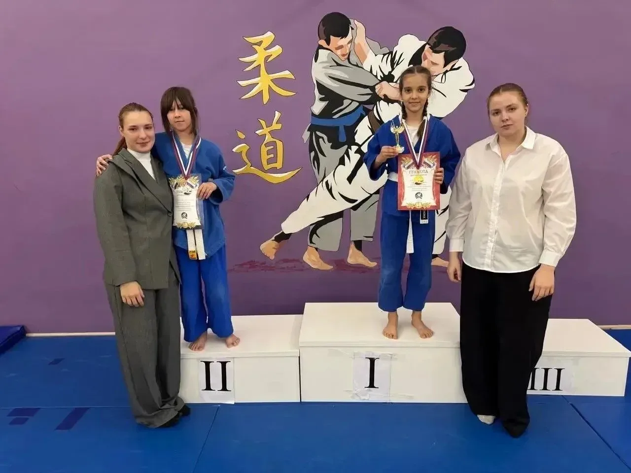 Спортивные победы наших учеников 🏆  Наши ребята показывают отличные результаты в самых разных видах 