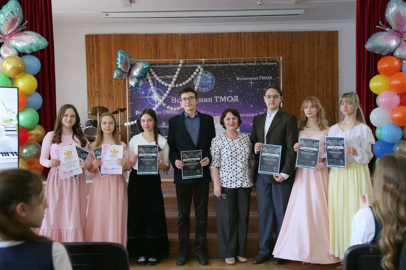 🎉 Триумф нашего театра!  🎭Драматический коллектив ТМОЛа «Театр + мы» покоряет новые вершины:  🏆 Лаур
