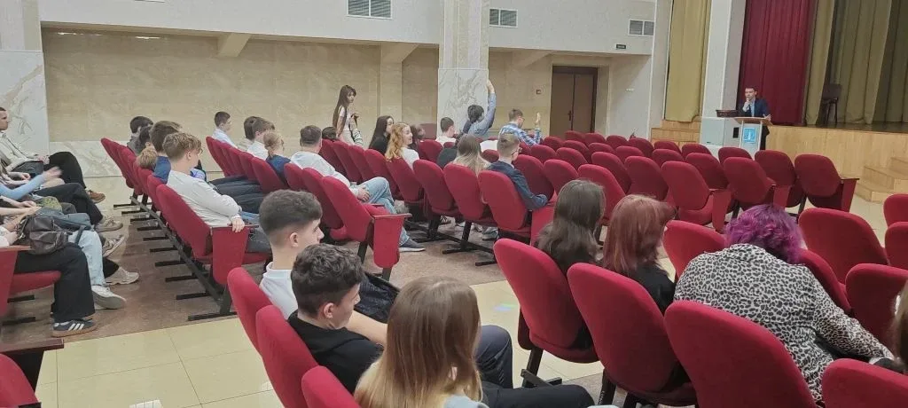 На страже безопасности страны: встреча с Академией ФСО России  14 мая для обучающихся 10-х классов п