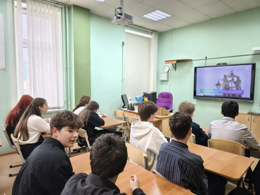 «Билет в будущее» — строим города завтрашнего дня!  Сегодня для обучающихся 6–11 классов прошли увле
