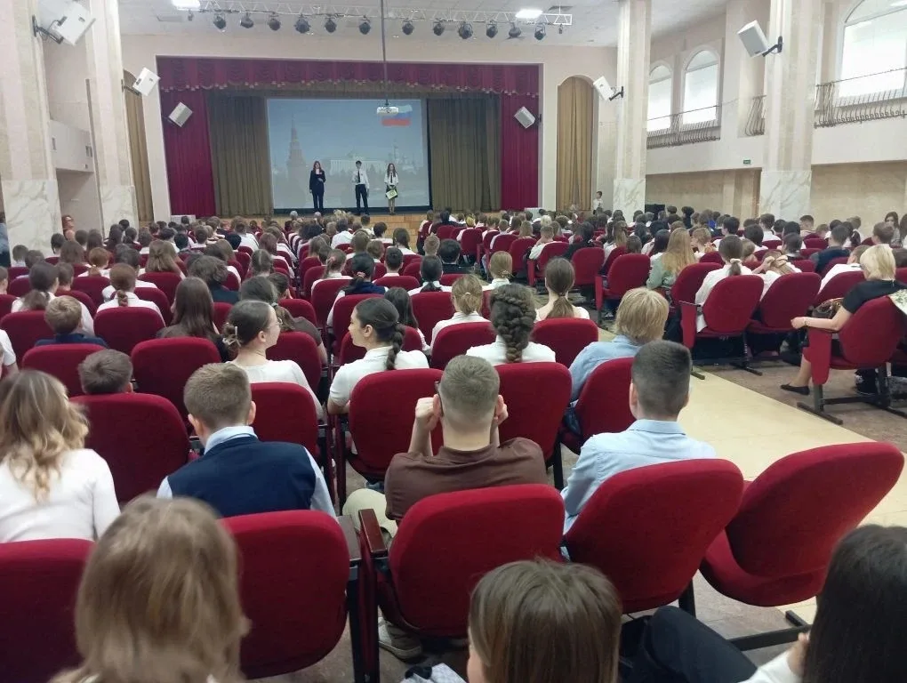 🎖️ «Салют Победе»  В преддверии великого праздника — Дня Победы — в нашей гимназии состоялось памятн