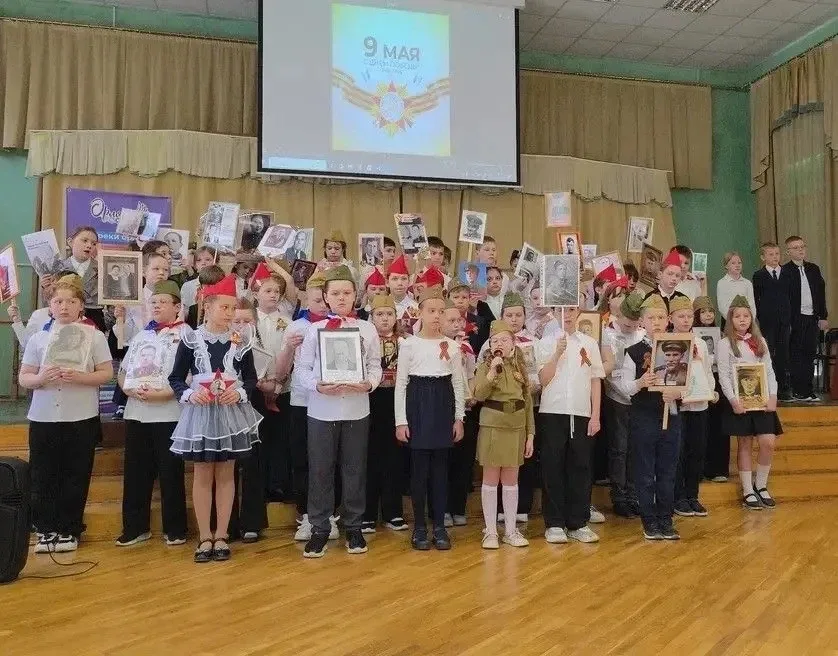 🌺 Бессмертный полк: память, от которой замирает сердце Накануне Дня Победы ученики 3-х классов вмест
