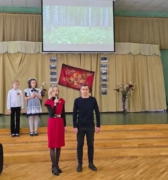 🌺 Живая память Победы: трогательная встреча учеников 2-х классов В преддверии Дня Победы параллель 2