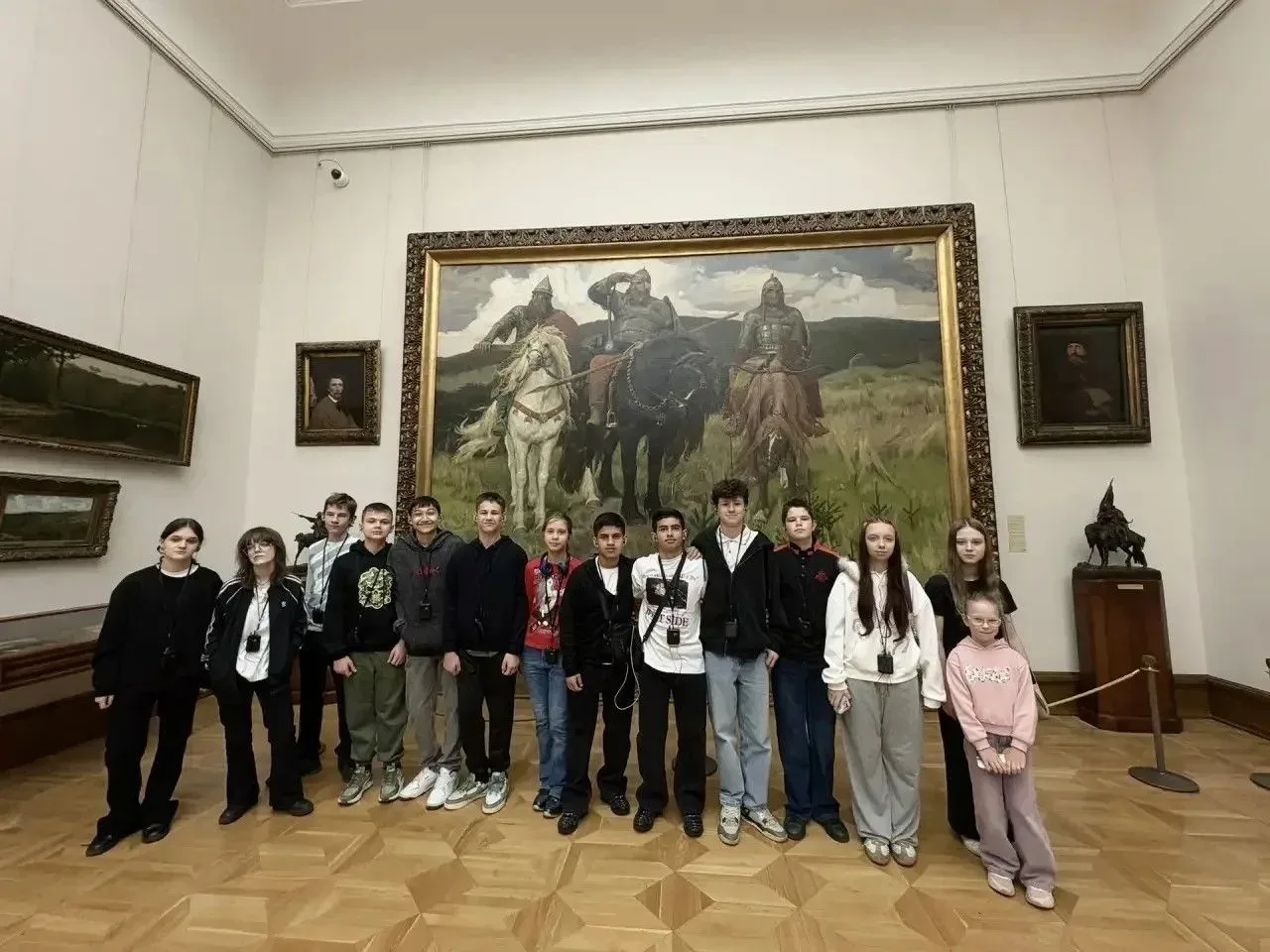 🖼✨ Встреча с великими шедеврами: 7Б в Третьяковской галерее!  Ученики совершили настоящее путешестви