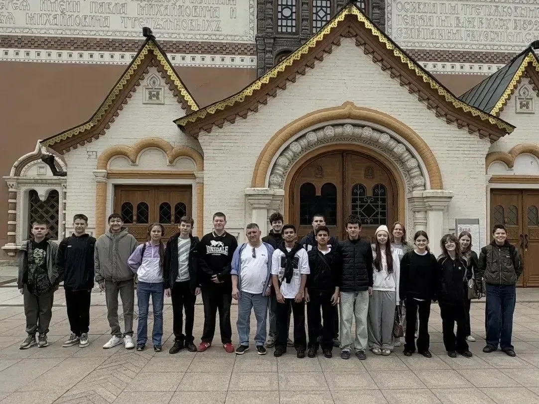 🖼✨ Встреча с великими шедеврами: 7Б в Третьяковской галерее!  Ученики совершили настоящее путешестви