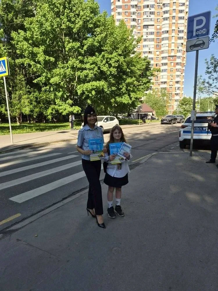 🚨 РОДИТЕЛЬСКИЙ ПАТРУЛЬ  Лучший способ научить ребёнка правилам дорожного движения - самим быть приме