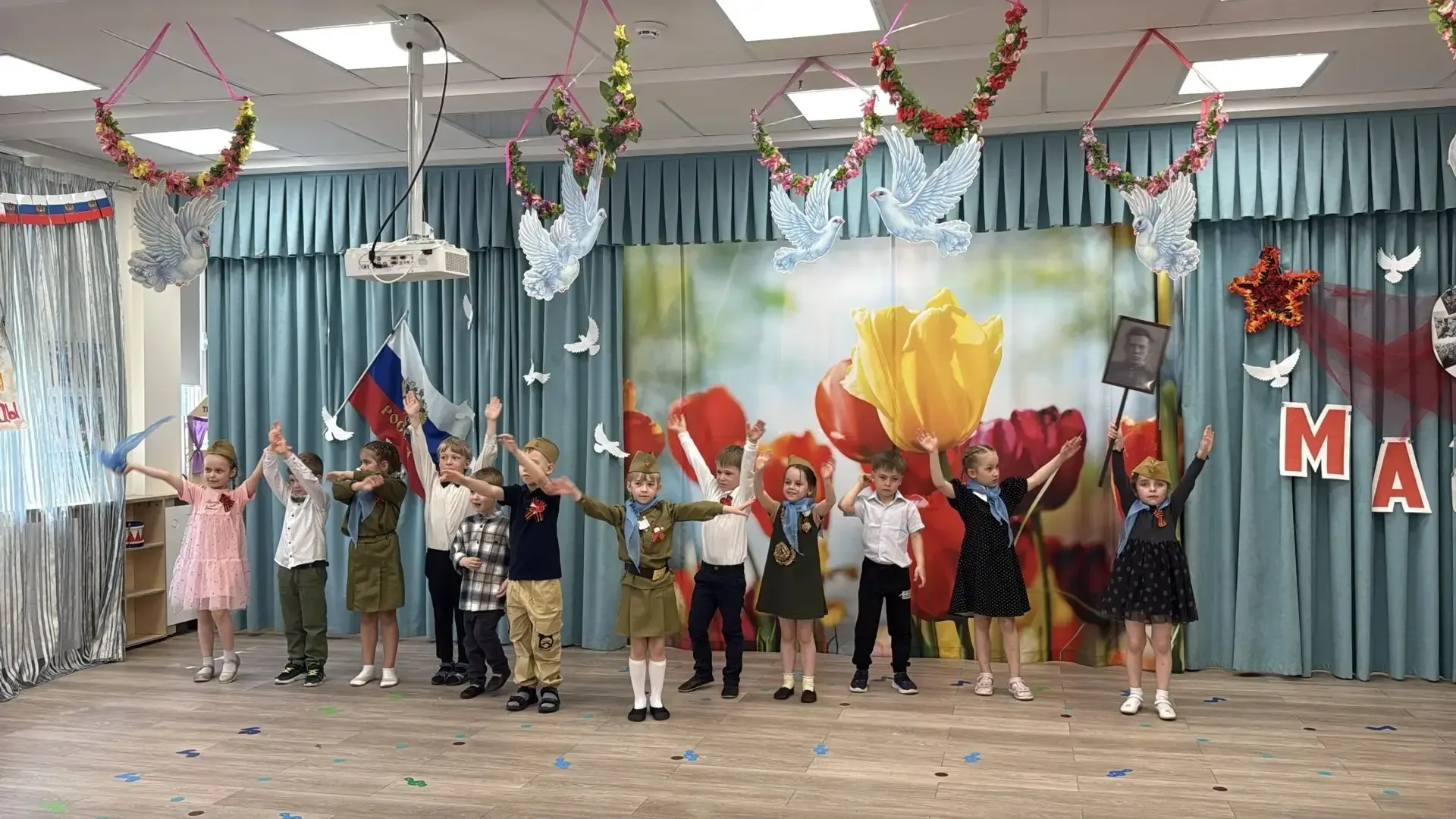 Ко Дню Великой Победы! 🇷🇺  Воспитанники дошкольного корпуса на Ветлужской присоединились к празднова
