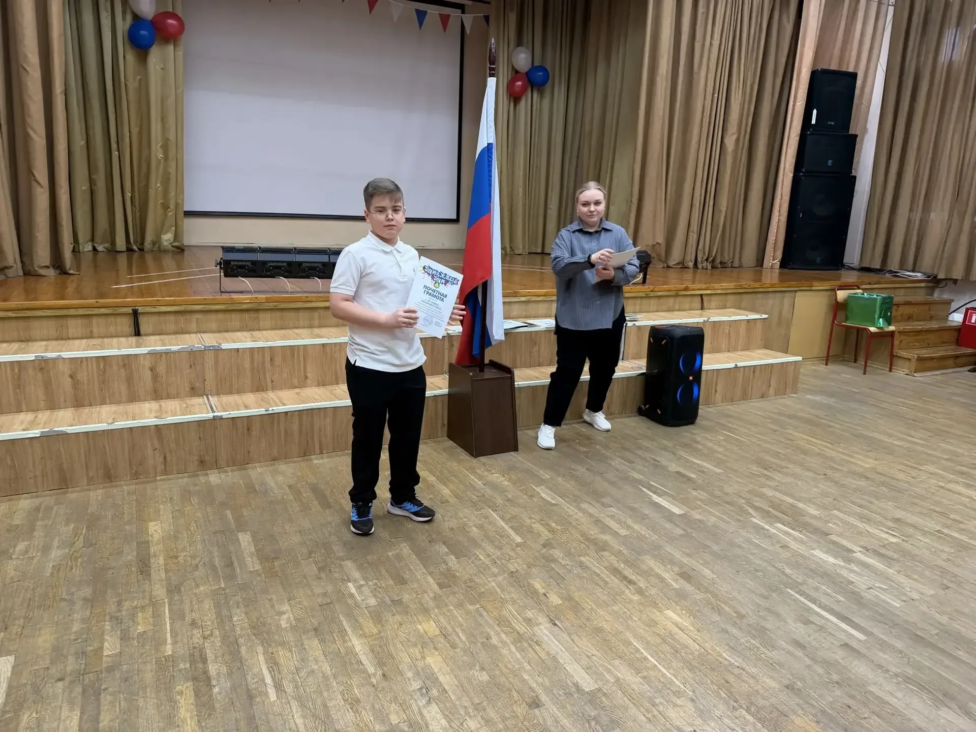 Доброе утро, страна! 🇷🇺  Сегодня уже 12 мая, и, несмотря на пасмурную погоду, в воздухе всё сильнее 