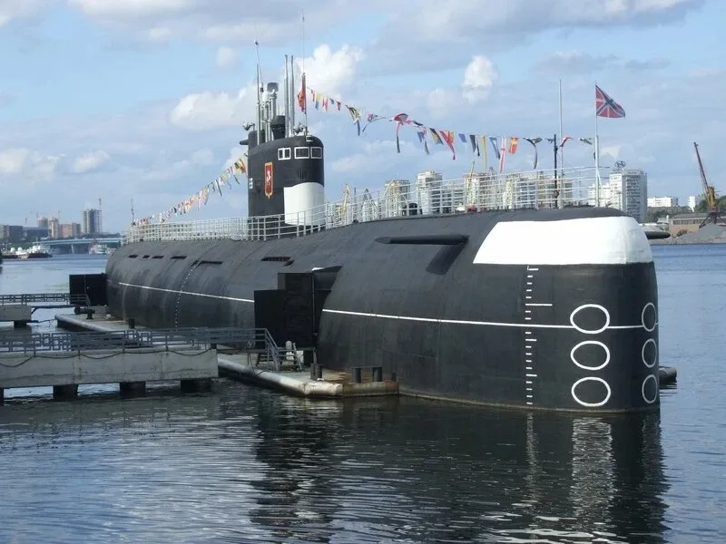 Об истории ВМФ России узнали ученики 4 «С» класса ⚓️  Представьте: прогулка по Москве, и вдруг рядом