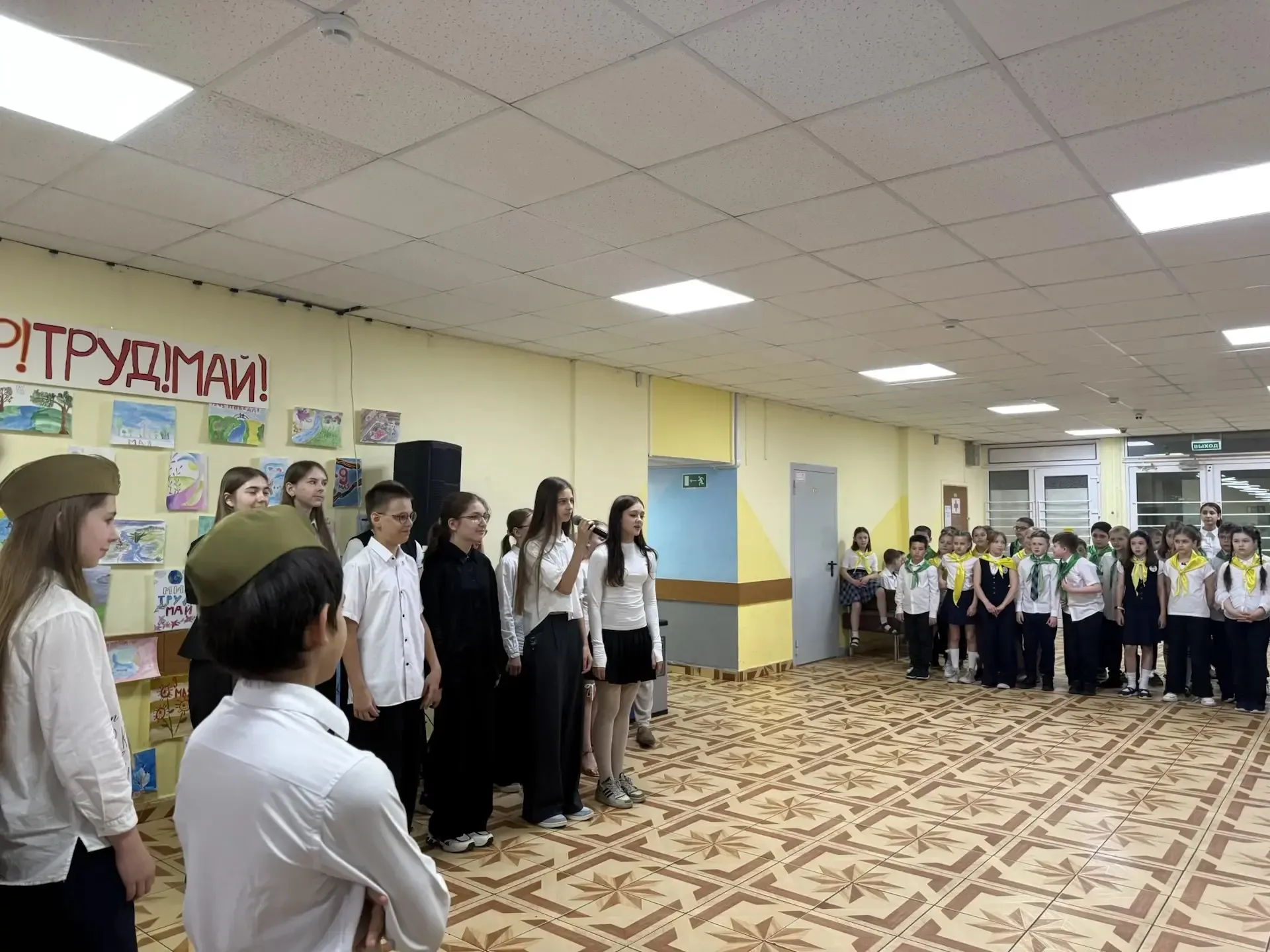 Второй день предметной недели учителей музыки, изобразительного искусства и физической культуры прош