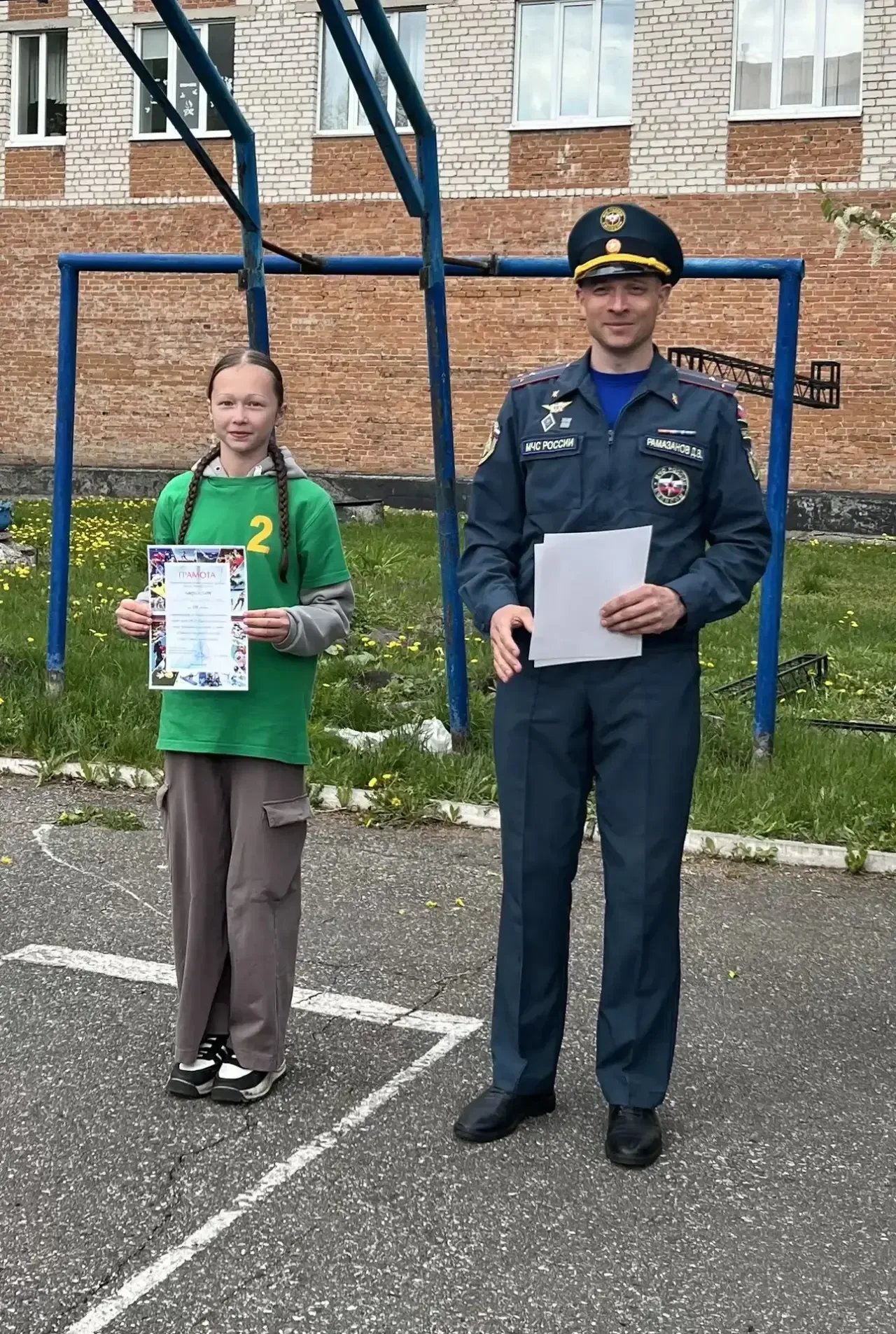Сегодня прошли районные соревнования по пожарно-спасательному  спорту.  Команда школы №13, заняла  🥇