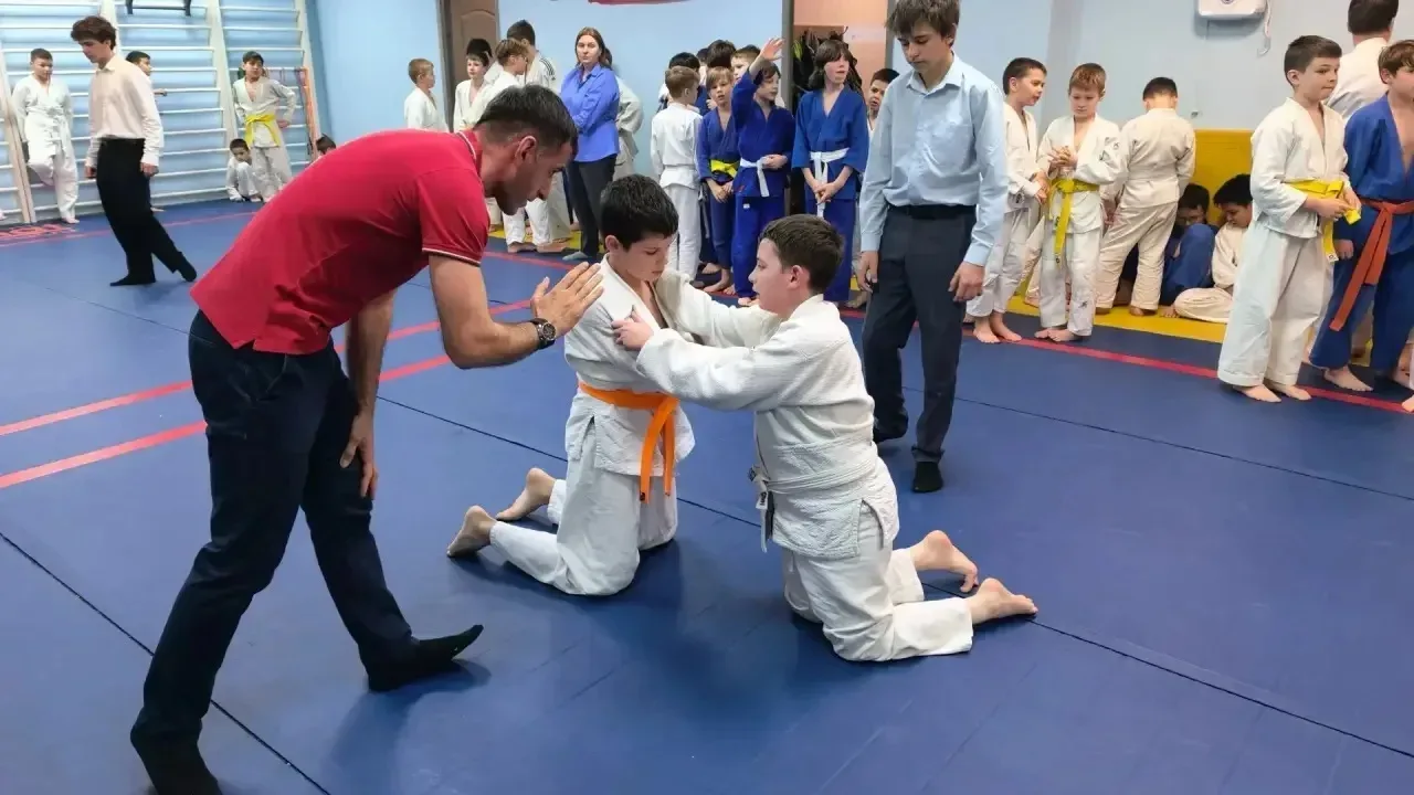 🏆 Наши победители  📍 Ленинский проспект, 43А  ⭐ Николай из 5 «И» занял 2 место на соревнованиях по д