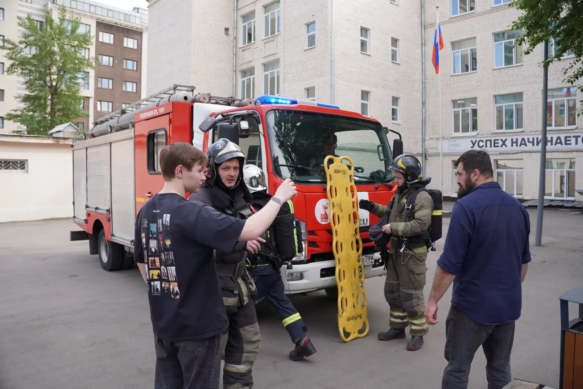 Отработка практических навыков 🤝  🧯 Устройство пожарной машины — интересный механизм. В моменты стре