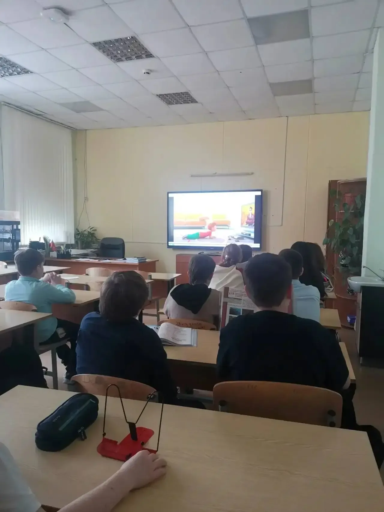 Здоровый выбор — важный навык 🛑  💬 Сегодня особенно важно говорить с ребятами о здоровье открыто и ч