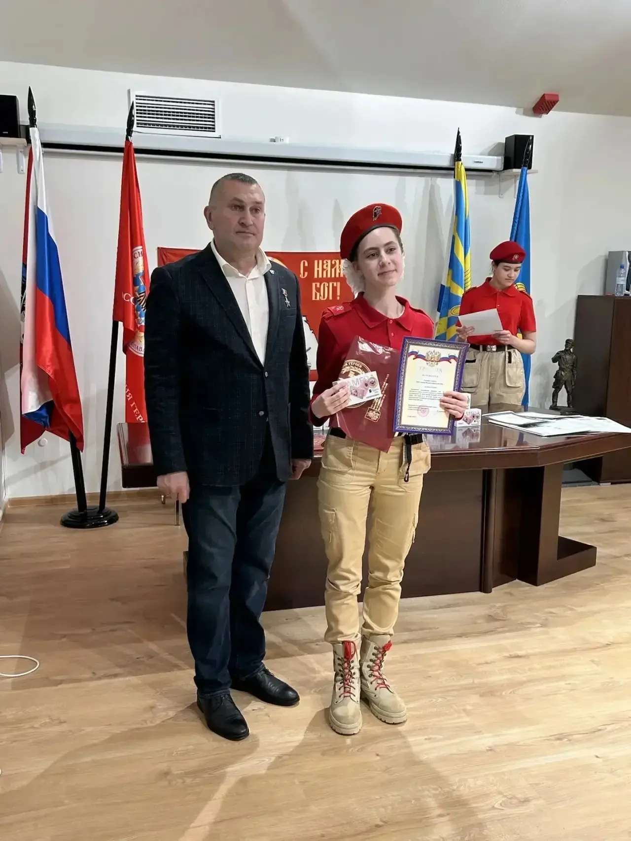 Воспитать Героя 🇷🇺    🌹С 1 марта по 25 апреля 2026 года проходил конкурс эссе «Воспитать Героя», пос