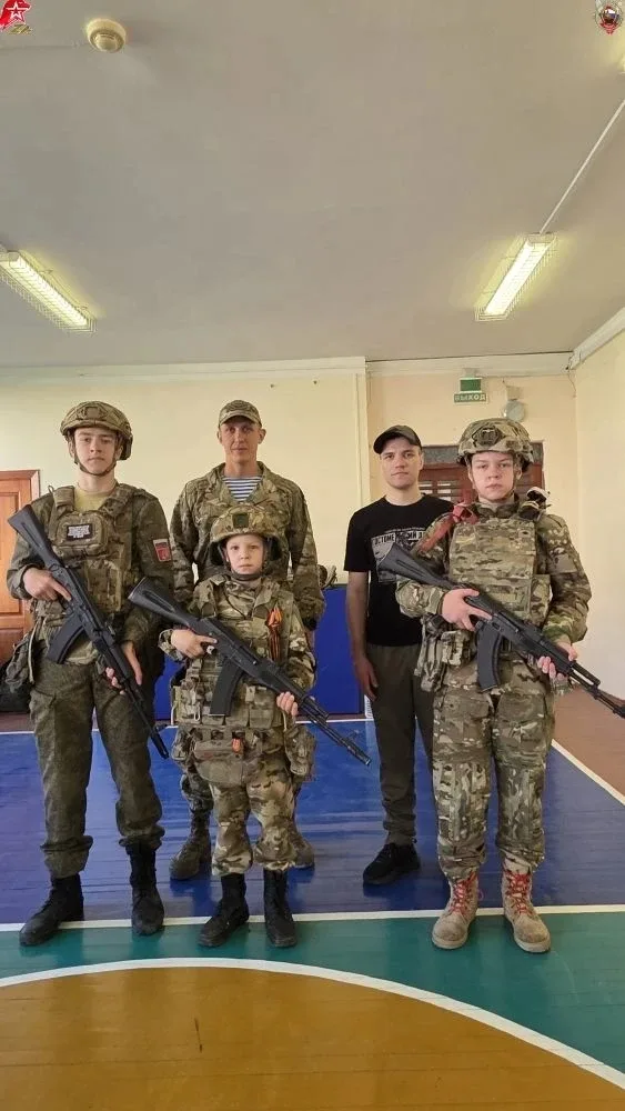 14.05.2026 г. юнармейцы-курсанты ВПК "Беркут", активисты Регионального Комитета Семей Воинов Отечест