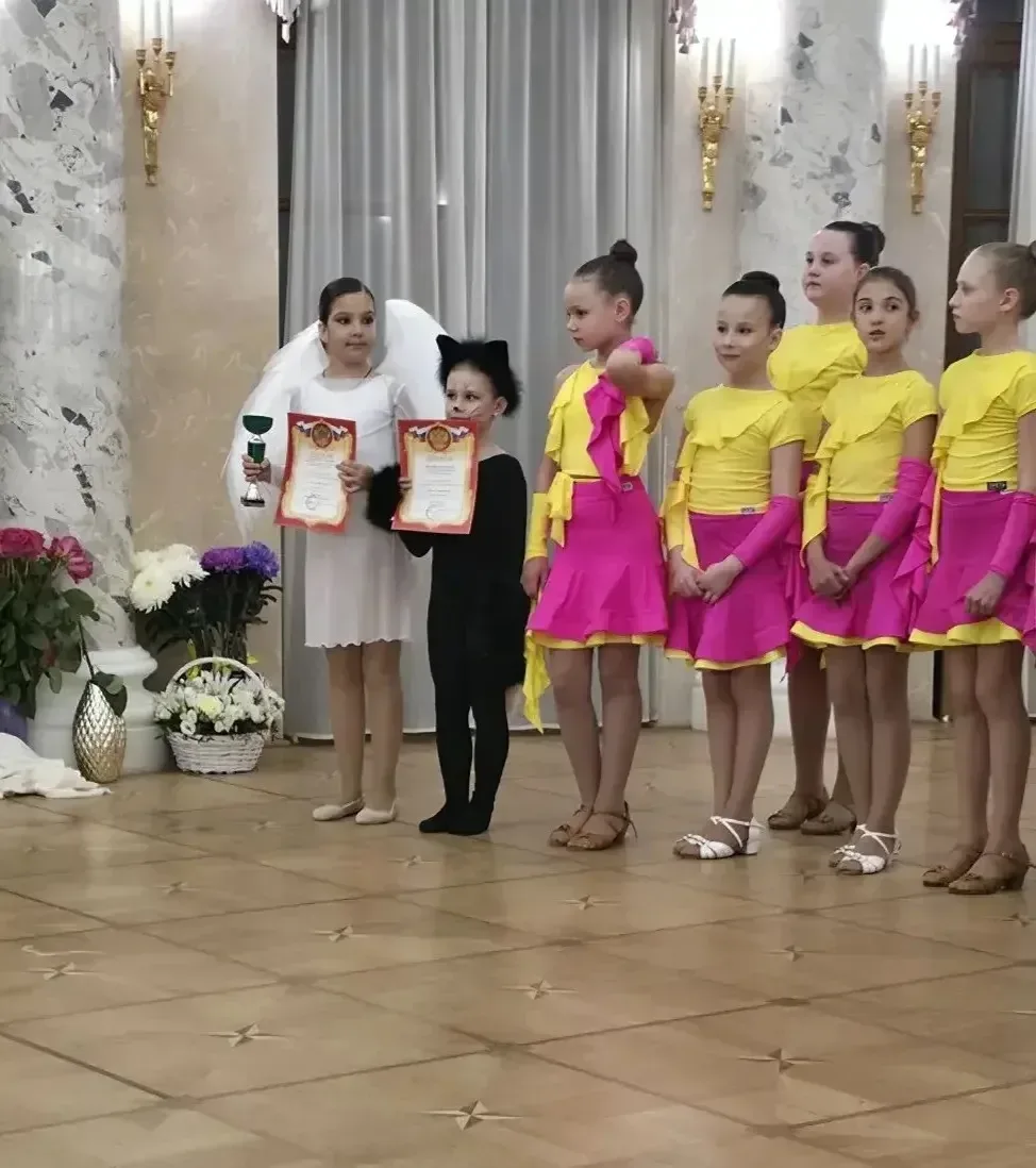 ✨ Поздравляем Полину с блестящим выступлением на Международном фестивале «Малахитовые узоры»! ✨  Фес