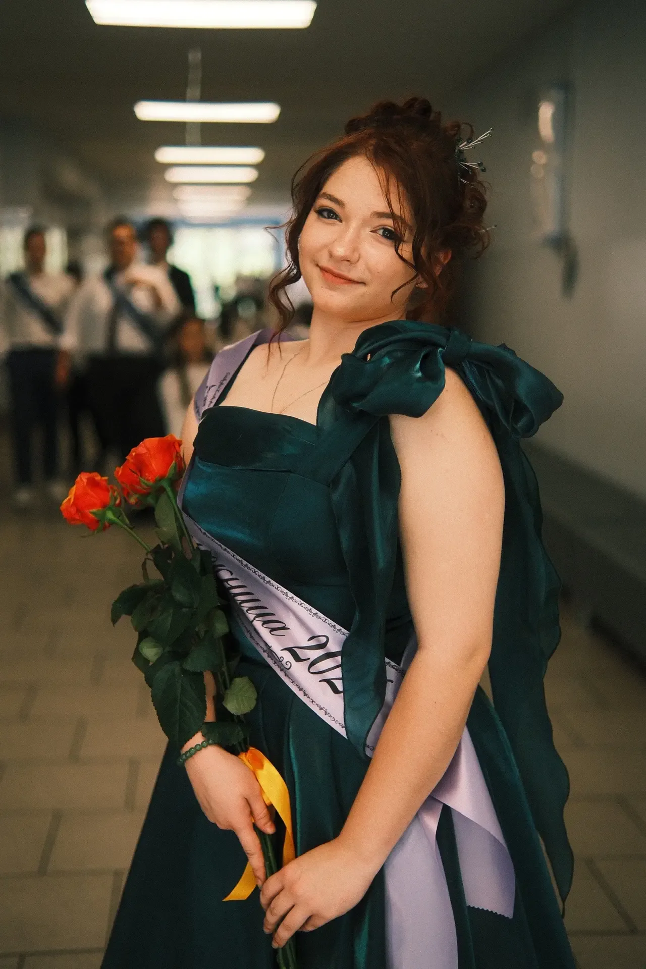 Последний звонок 🛎️  Часть 1  🥹Сегодня в нашей школе прозвенел главный, трогательный и такой торжест