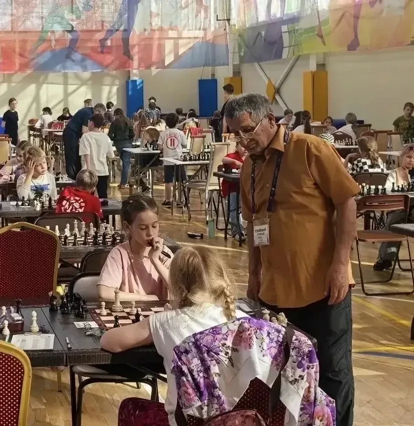♟️Блестящая игра в шахматы!   ✨ Ученица 1 «Д-1» класса Елизавета Н. стала призером этапа Детского Ку