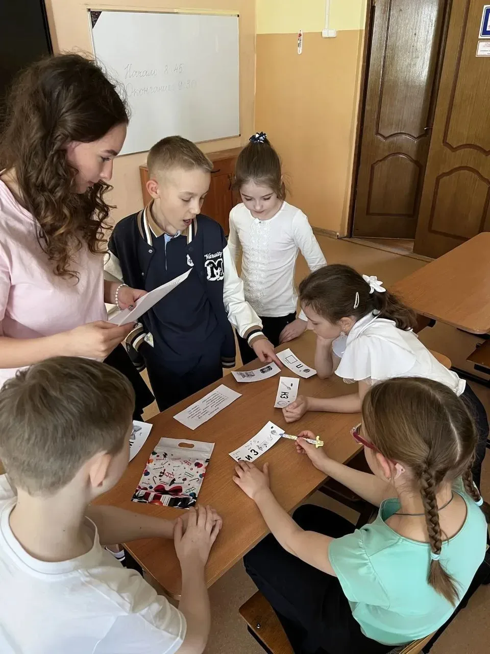 Мы в город Изумрудный идëм дорогой... интересной!   👧👦  После того, как на уроках внеклассного чтени