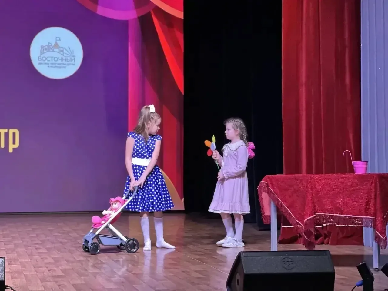 «Волшебный занавес» 🎭  Ребята из театральной студии «Маска» под руководством Нестеренко Натальи Алек