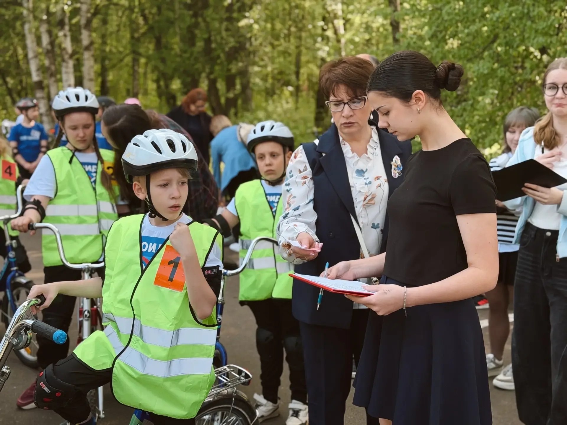 🚦 Сегодня, 14 мая 2026 года, в нашей школе прошел первый этап ежегодного городского конкурса отрядов